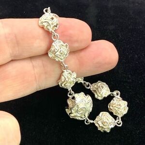 APR 2 Exquisite Sterling Silver Flower Bracelet